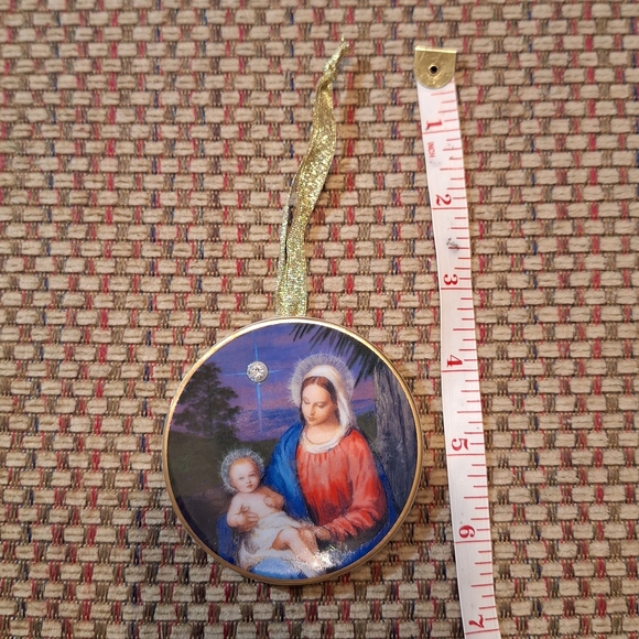 Avon Other - Vintage 1998 Avon Star Of Bethlehem Nativity Porcelain Ornament W/ 24K Trim